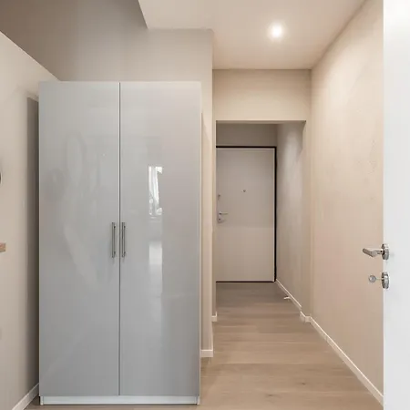 Bellevue Borghi קומו